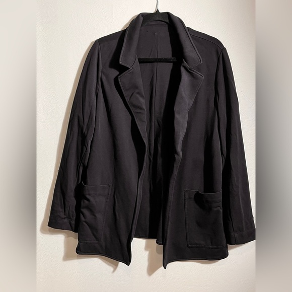 Athleta Eastbound Blazer Black w Pockets Soft sz 16 - Picture 2 of 10